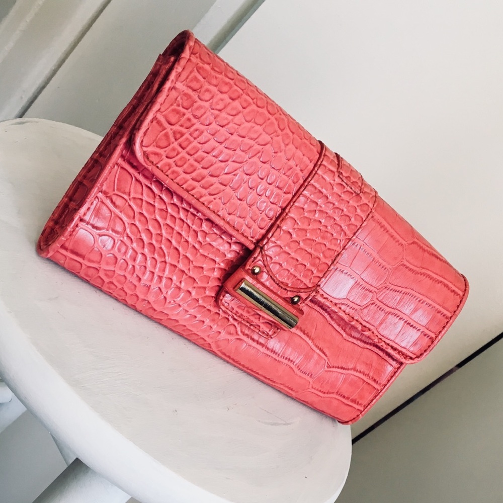 Loft Clutch